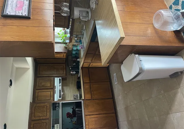 Photo 2 of Single family home for sale at 2706 Richardson Dr, Norman, OK 73071 | MLS# 1256048 | Listing updated on 2026-10-29