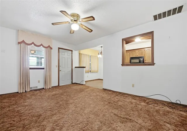 Photo 2 of Single family home for sale at 2404 SE 51st Street, Oklahoma City, OK 73129 | MLS# 1256062 | Listing updated on 2026-10-29