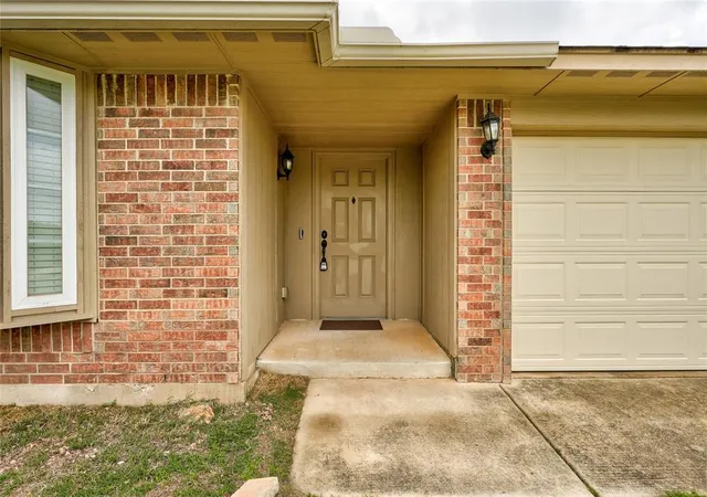 Photo 1 of Single family home for sale at 5516 Crooked Crk Rd, Oklahoma City, OK 73117 | MLS# 1256063 | Listing updated on 2026-10-30