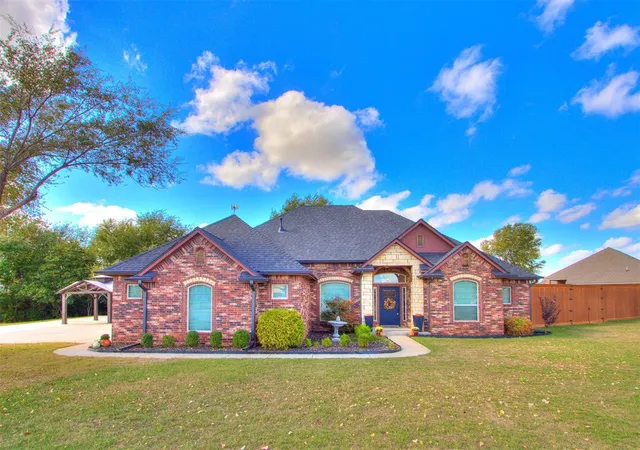 Single family home for sale at 435 Cheltenham Trl, Blanchard, OK 73010 | MLS# 1256081