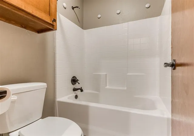 Photo 3 of Single family home for sale at 435 Cheltenham Trl, Blanchard, OK 73010 | MLS# 1256081 | Listing updated on 2026-10-30