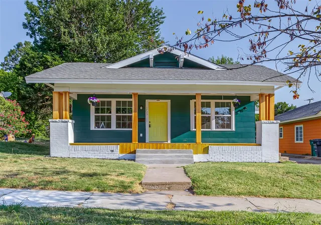 Photo 1 of Single family home for sale at 1723 W Park Pl, Oklahoma City, OK 73106 | MLS# 1256119 | Listing updated on 2026-10-31