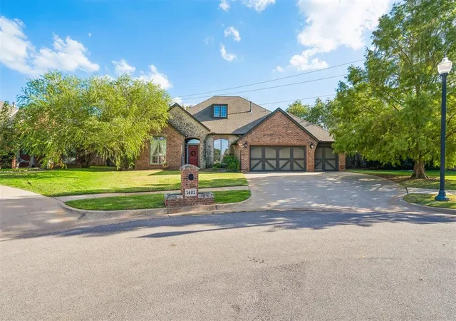 Single family home for sale at 1401 NW 165th Court, Edmond, OK 73012 | MLS# 1256127