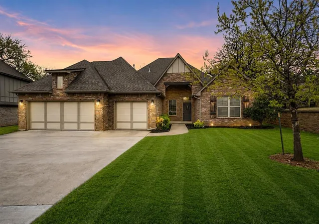 Single family home for sale at 2916 Pacifica Ln, Edmond, OK 73034 | MLS# 1256136