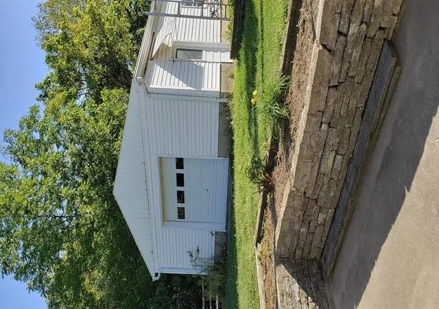 Photo 2 of Sale Pending at 209 Burton Rd, Middletown, OH 45044 | MLS# 1676673 | Listing updated on 2026-08-07