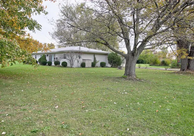 Single Family Residence at 4938 Mauds Hughes Rd, Liberty Twp, OH 45011 | MLS# 1721236 | | Sold on 2022-09-16