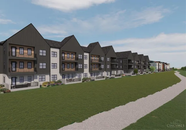 Photo 2 of Sale Pending at 4270 Parkview Dr #105, Blue Ash, OH 45242 | MLS# 1808670 | Listing updated on 2026-07-08
