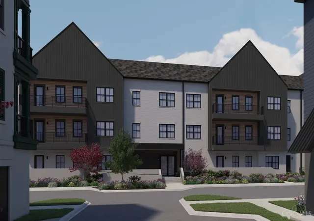 Photo 3 of Sale Pending at 4270 Parkview Dr #105, Blue Ash, OH 45242 | MLS# 1808670 | Listing updated on 2026-07-08
