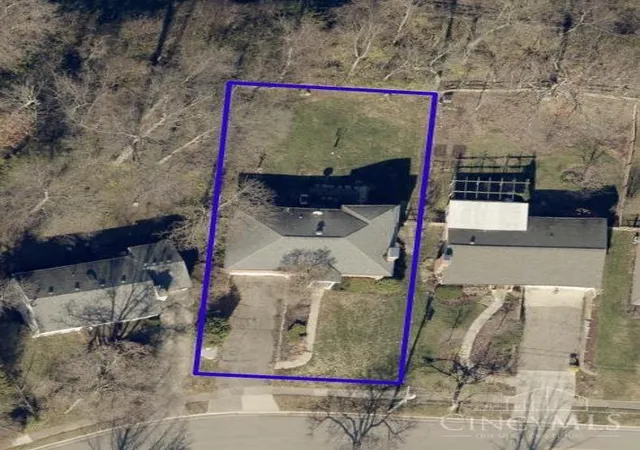 Homes for sale in Cincinnati, OH | 8120 Maxfield Ln, Cincinnati, OH 45243 | MLS# 1835803