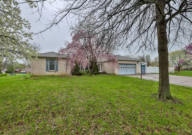 Photo 1 of Single Family Residence at 7335 Derby Dr, Fairfield Township, OH 45011 | MLS# 1836133 | | Sold on 2025-04-18