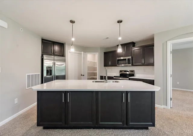 3rd image of 523 Tradition Ridge, Cincinnati, OH 45245