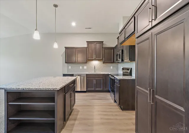 3rd image of 541 Tradition Rdg #81302, Cincinnati, OH 45245 | MLS# 1842050