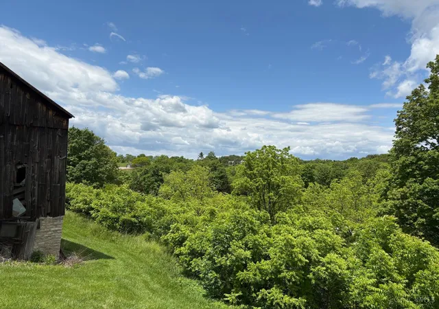 2nd image of 5778 Blue Rock Hill Rd, Cincinnati, OH 45247 | MLS# 1842304