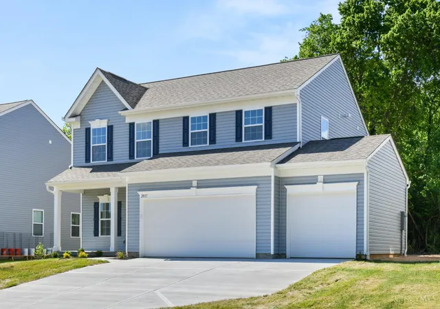 Photo 2 of Single Family Residence at 2807 Sovereign Dr, Cincinnati, OH 45251 | MLS# 1842823 |  | Sold on 2025-10-31