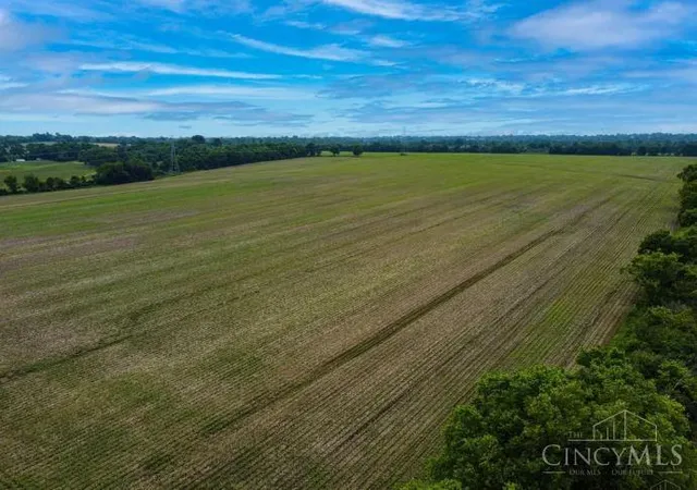 Homes for sale in Liberty Township, OH | 5019 Yankee Rd, Liberty Township, OH 45044 | MLS# 1849089