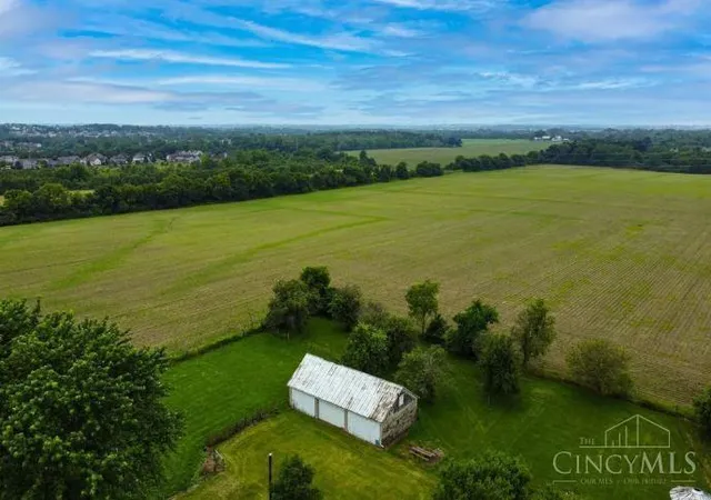 Homes for sale in Liberty Township, OH | 5019 Yankee Rd, Liberty Township, OH 45044 | MLS# 1849089