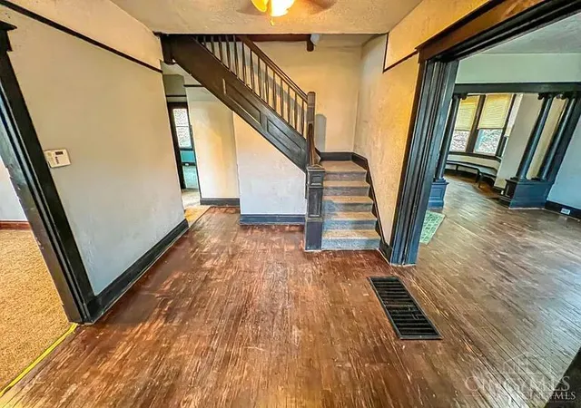2nd image of 2568 Trevor Pl, Cincinnati, OH 45225 | MLS# 1854257