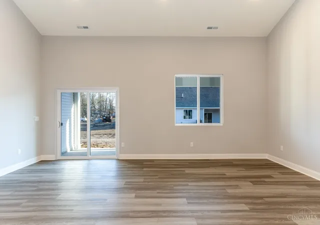 Photo 2 of Single family home for sale at 3269 Thoroughbred Dr, Loveland, OH 45140 | MLS# 1856779 | Listing updated on 2026-08-28