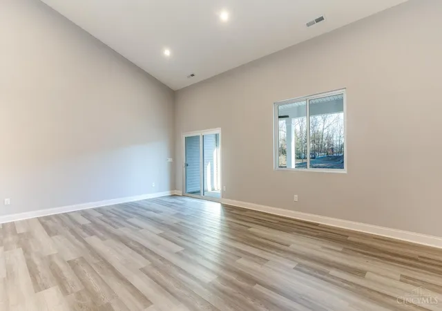 Photo 4 of Single family home for sale at 3269 Thoroughbred Dr, Loveland, OH 45140 | MLS# 1856779 | Listing updated on 2026-08-28