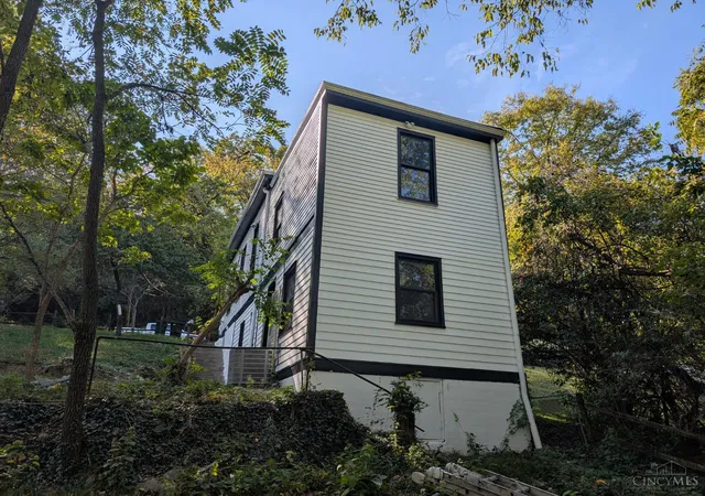 12th image of 2564 Linden St, Cincinnati, OH 45225 | MLS# 1858984