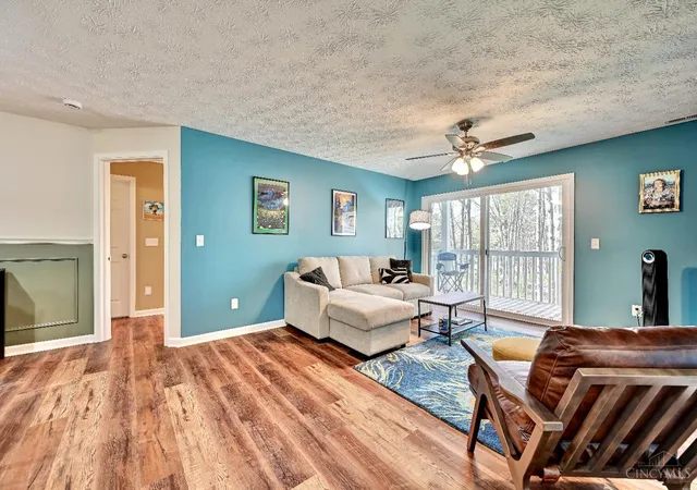 Homes for sale in Loveland, OH | 220 Carrington Pl #206, Loveland, OH 45140 | MLS# 1860025