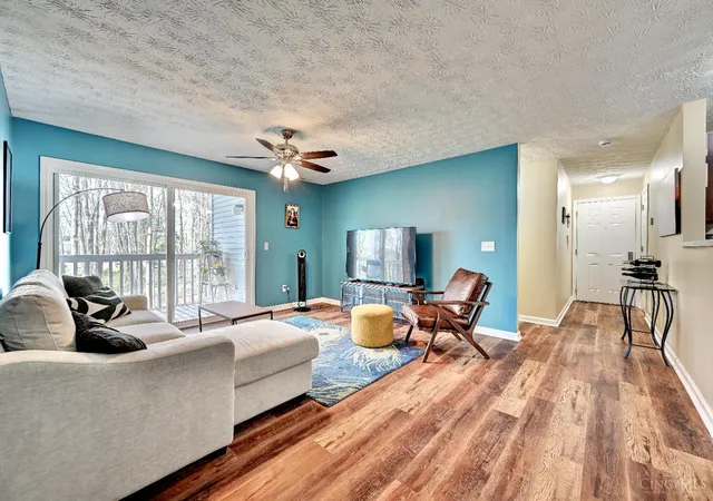 Homes for sale in Loveland, OH | 220 Carrington Pl #206, Loveland, OH 45140 | MLS# 1860025