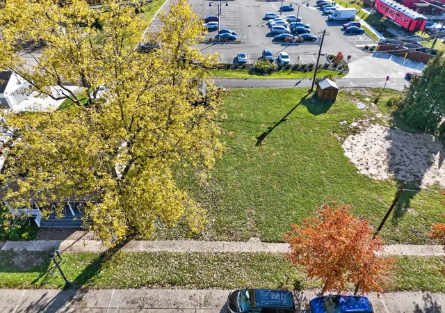 Photo 4 of Single family home for sale at 204 Railroad Ave, Loveland, OH 45140 | MLS# 1862354 | Listing updated on 2026-10-28