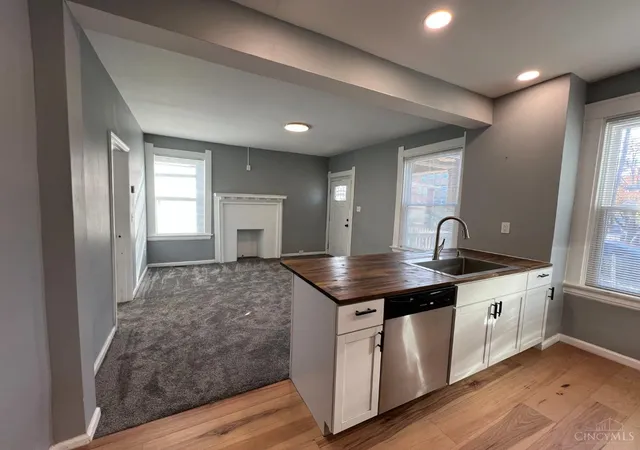 Homes for sale in Cincinnati, OH | 2600 Melrose Ave, Cincinnati, OH 45206 | MLS# 1862758