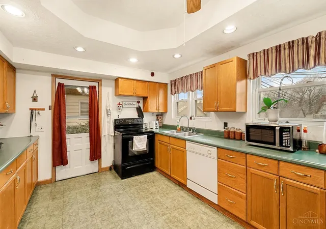 5th image of 119 S West St, Hillsboro, OH 45133 | MLS# 1863970