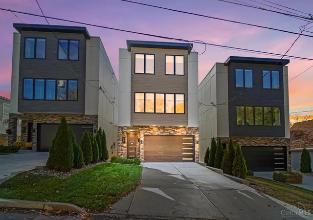 Homes for sale in Cincinnati, OH | 209 Hastings St, Cincinnati, OH 45219 | MLS# 1864338