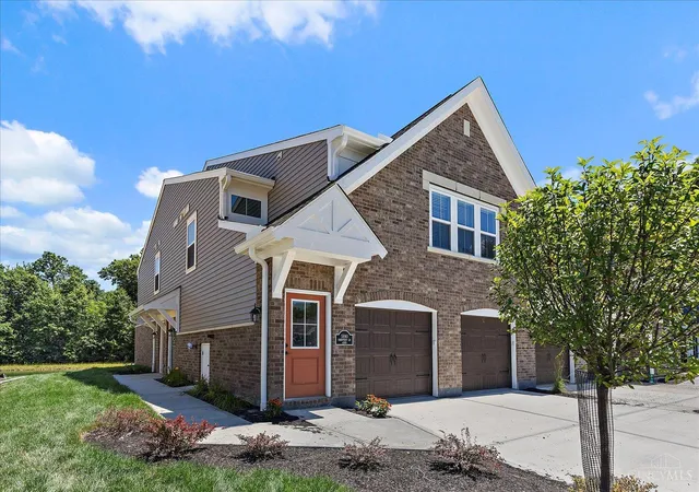Homes for sale in Miami Twp, OH | 5890 Parkview Ln #300, Miami Twp, OH 45150 | MLS# 1864458