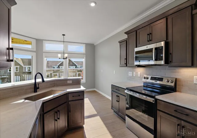 4th image of 415 Brandon Dunes Ct, Turtle Creek Twp, OH 45036
