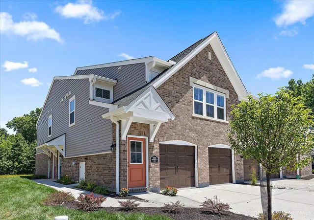 Homes for sale in Milford, OH | 5890 Parkview Ln, Milford, OH 45150