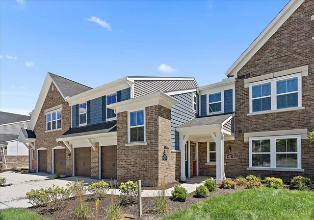 Homes for sale in Milford, OH | 5890 Parkview Ln #302, Milford, OH 45150 | MLS# 1864464
