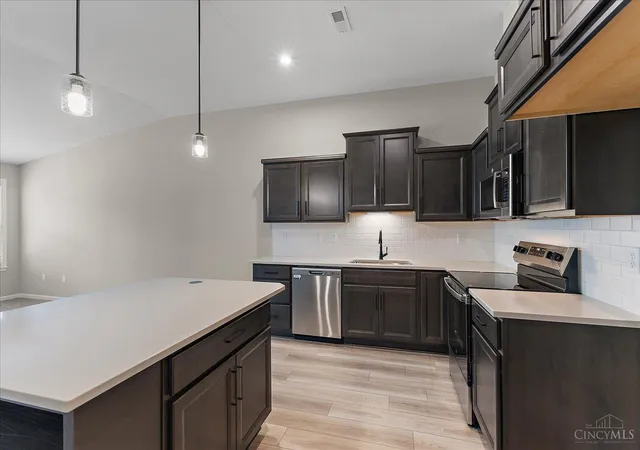Homes for sale in Milford, OH | 5890 Parkview Ln #302, Milford, OH 45150 | MLS# 1864464