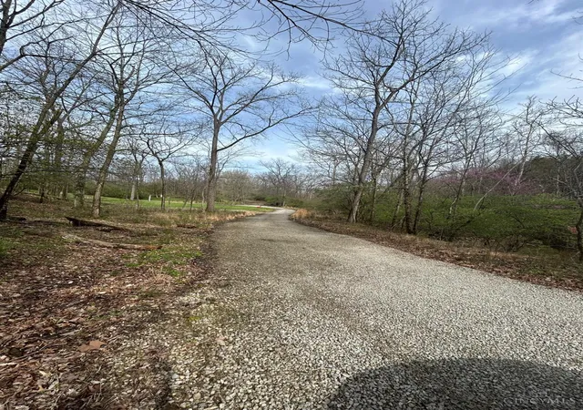 5th image of 7231 Watkins Starkey Rd, Harlan Twp, OH 45107 | MLS# 1865044