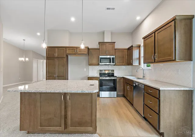 4th image of 5892 Parkview Ln #303, Milford, OH 45150 | MLS# 1865420