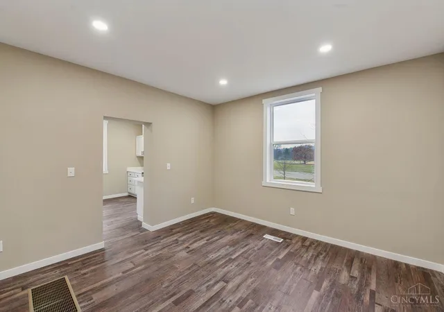 5th image of 6721 Hillside Ave, Cincinnati, OH 45233 | MLS# 1865737