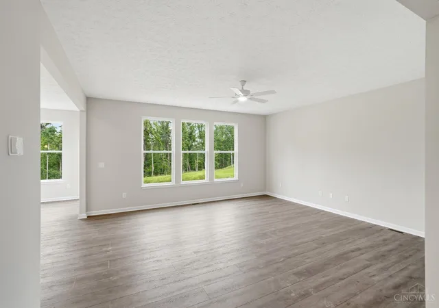 2nd image of 1204 Eagle Blvd, Maineville, OH 45039 | MLS# 1866170