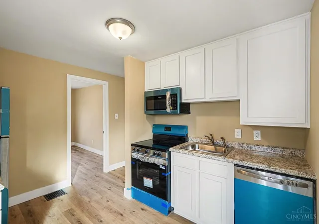 Homes for sale in Reading, OH | 321 Southern Ave, Reading, OH 45215 | MLS# 1866242
