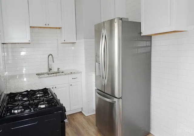 Photo 4 of Single family home for sale at 1527 Dana Ave, Cincinnati, OH 45207 | MLS# 1866451 | Listing updated on 2026-03-30