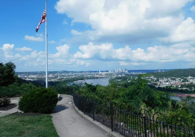 Homes for sale in Cincinnati, OH | 810 Matson Pl #703, Cincinnati, OH 45204 | MLS# 1867029