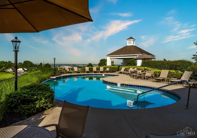 2nd image of 431 Chambers Bay Pl, Turtle Creek Twp, OH 45036
