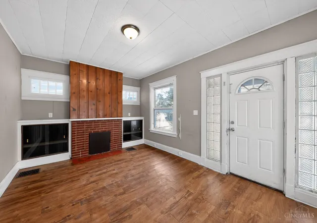 Homes for sale in Cincinnati, OH | 1814 Goodman Ave, Cincinnati, OH 45239 | MLS# 1867459