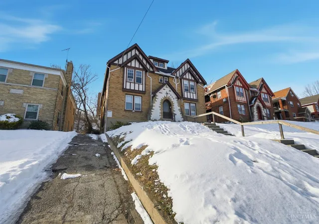 Homes for sale in Cincinnati, OH | 1029 Dana Ave, Cincinnati, OH 45229 | MLS# 1868414