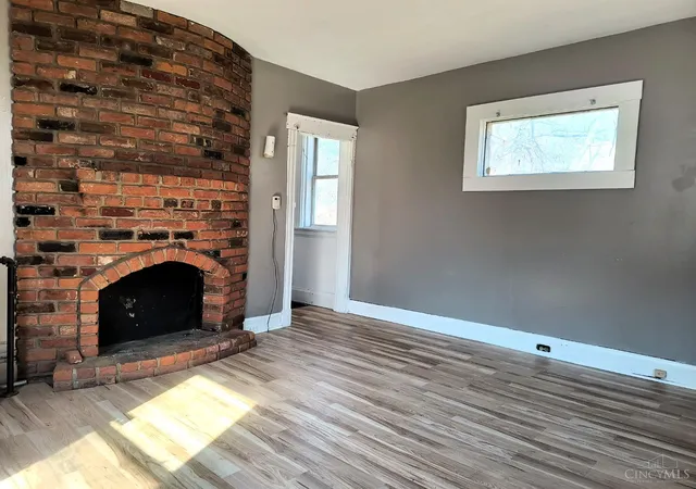 Homes for sale in Cincinnati, OH | 1647 Dewey Ave, Cincinnati, OH 45205 | MLS# 1868954