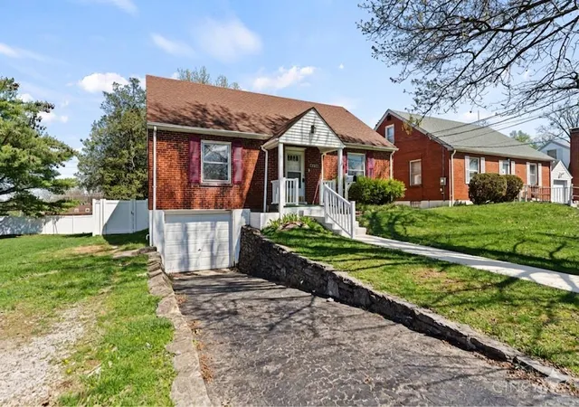 Homes for sale in Anderson Twp, OH | 7158 Dunn Rd, Anderson Twp, OH 45230 | MLS# 1869560
