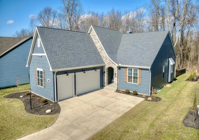 Homes for sale in Union Twp, OH | 962 Larkspur Dr, Union Twp, OH 45152 | MLS# 1869582