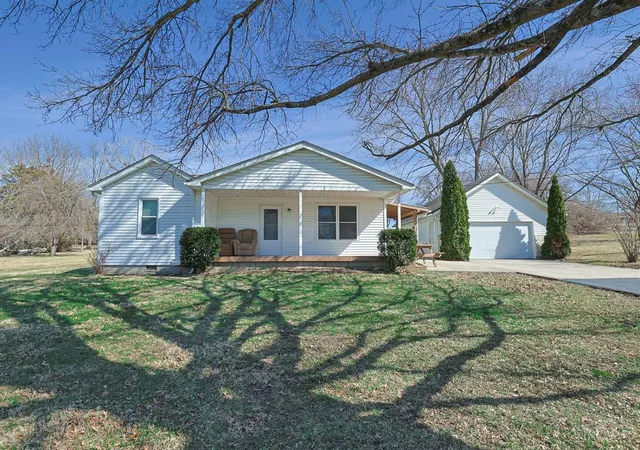 Homes for sale in Franklin Twp, OH | 5604 Route 123, Franklin Twp, OH 45005 | MLS# 1869811