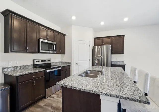 3rd image of 3292 Shadow Ridge, Morrow, OH 45152 | MLS# 1870081